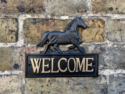 horse welcome sign